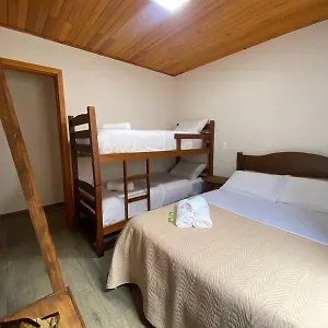 https://hospedagem-casa-lorenzi.santa-catarina-brasil.com